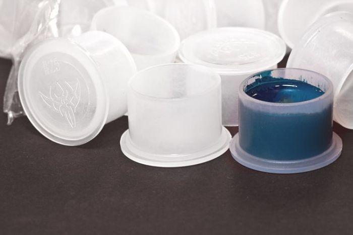Saferly Tattoo Ink Cups with Base — Size #25 — Bag of 250 - Monster Steel